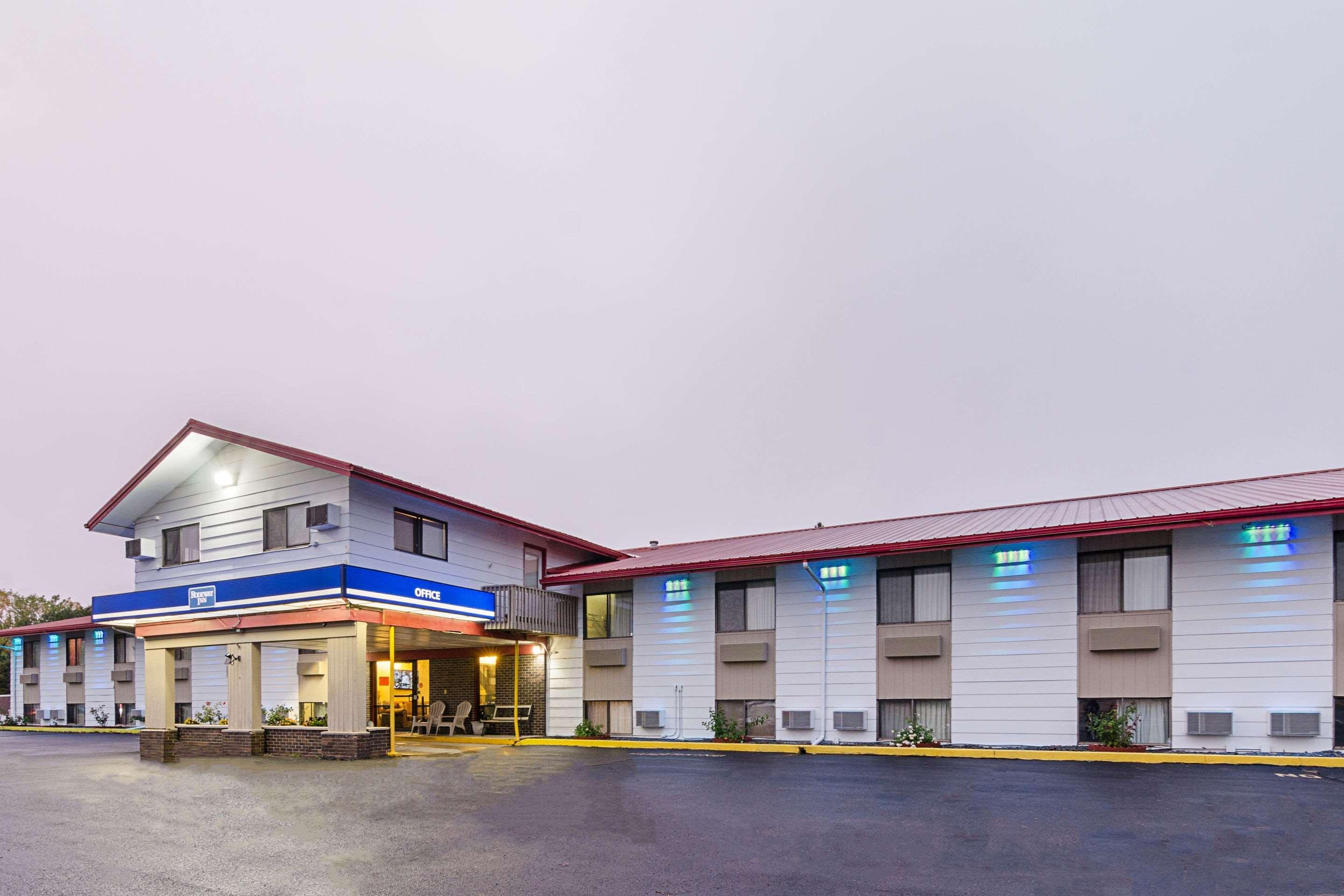 Rodeway Inn Mitchell Dış mekan fotoğraf