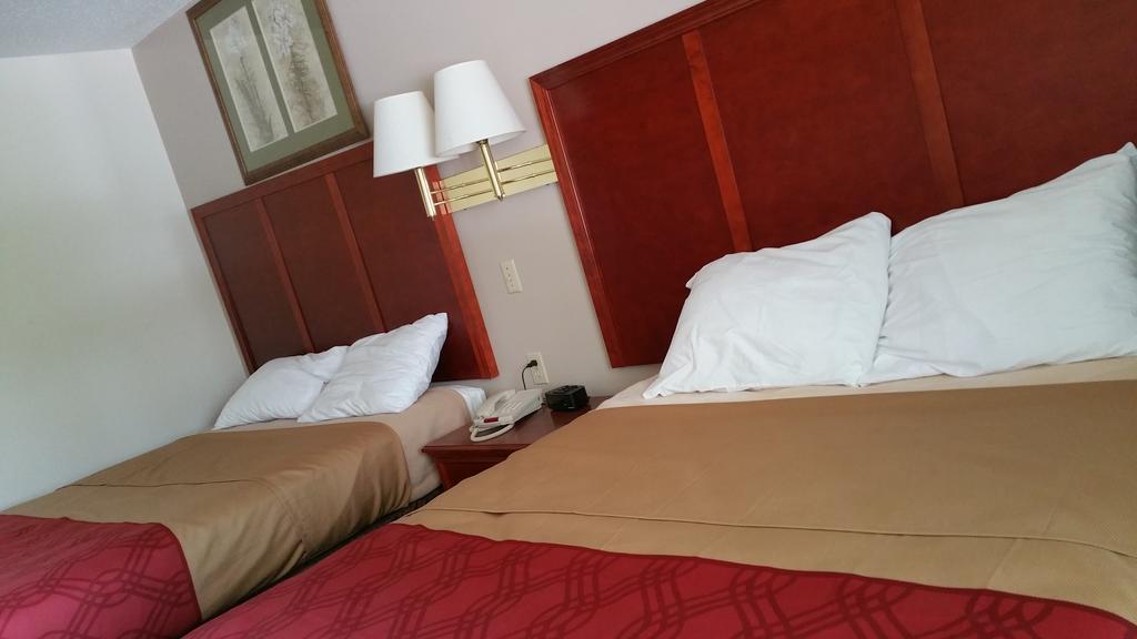 Rodeway Inn Mitchell Dış mekan fotoğraf