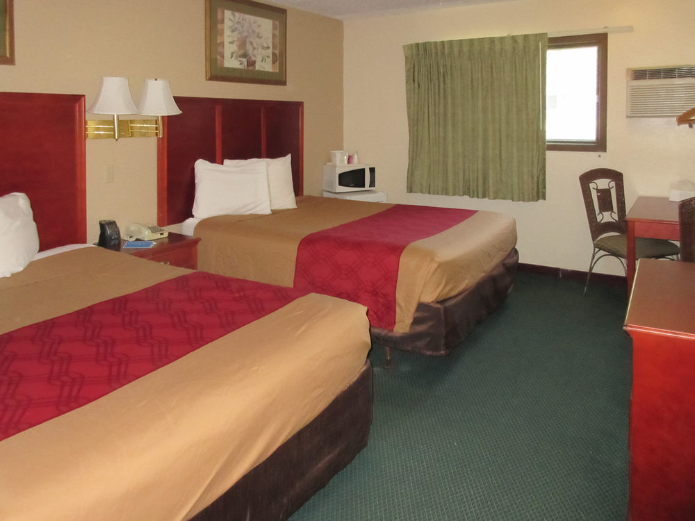 Rodeway Inn Mitchell Dış mekan fotoğraf